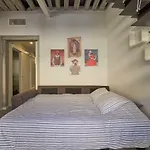 Stylish Apts Center Malasaña- 1, 2&3 Bedroom flats in Same Building