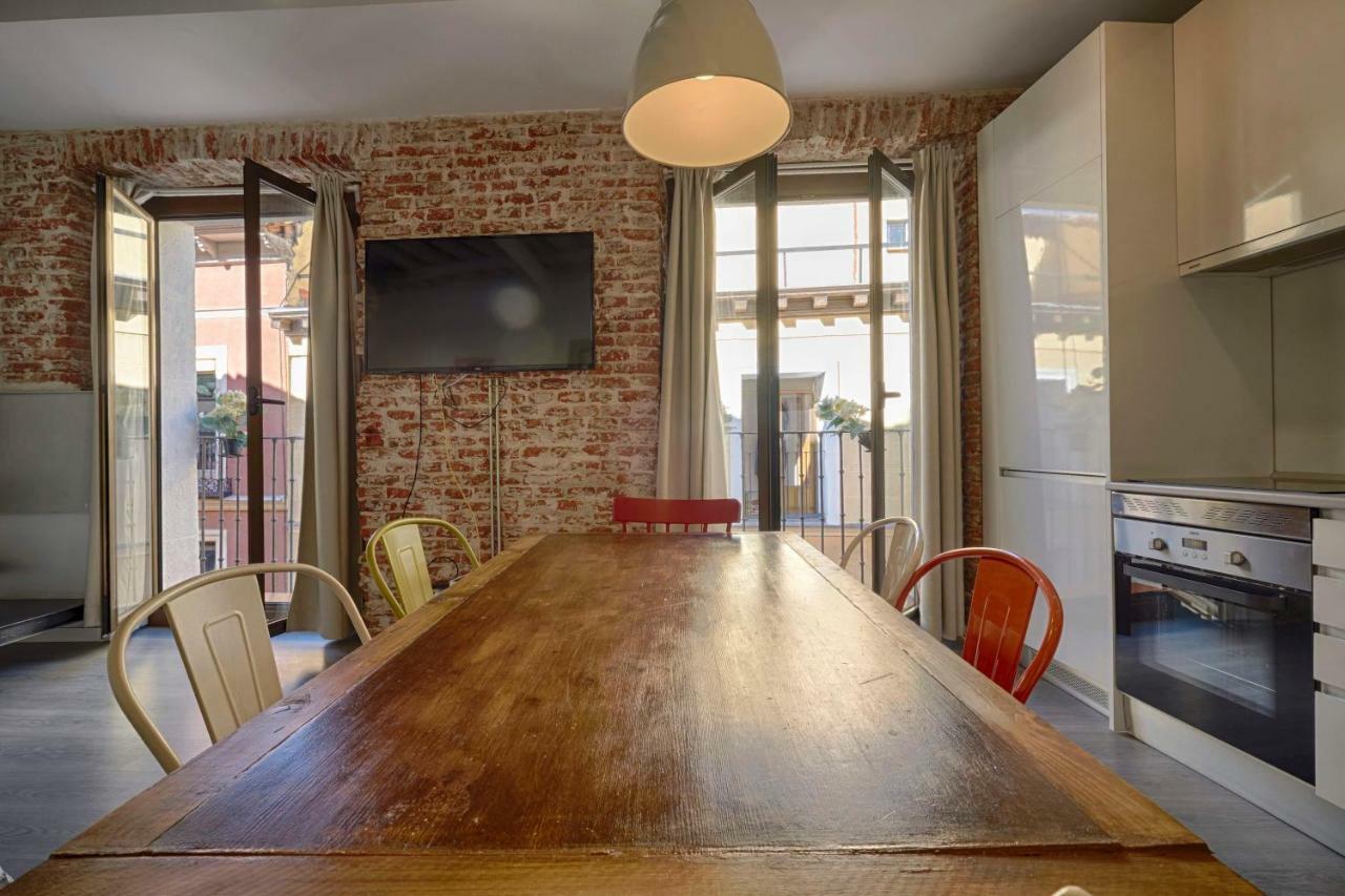 Stylish Apts Center Malasaña- 1, 2&3 Bedroom Flats In Same Building